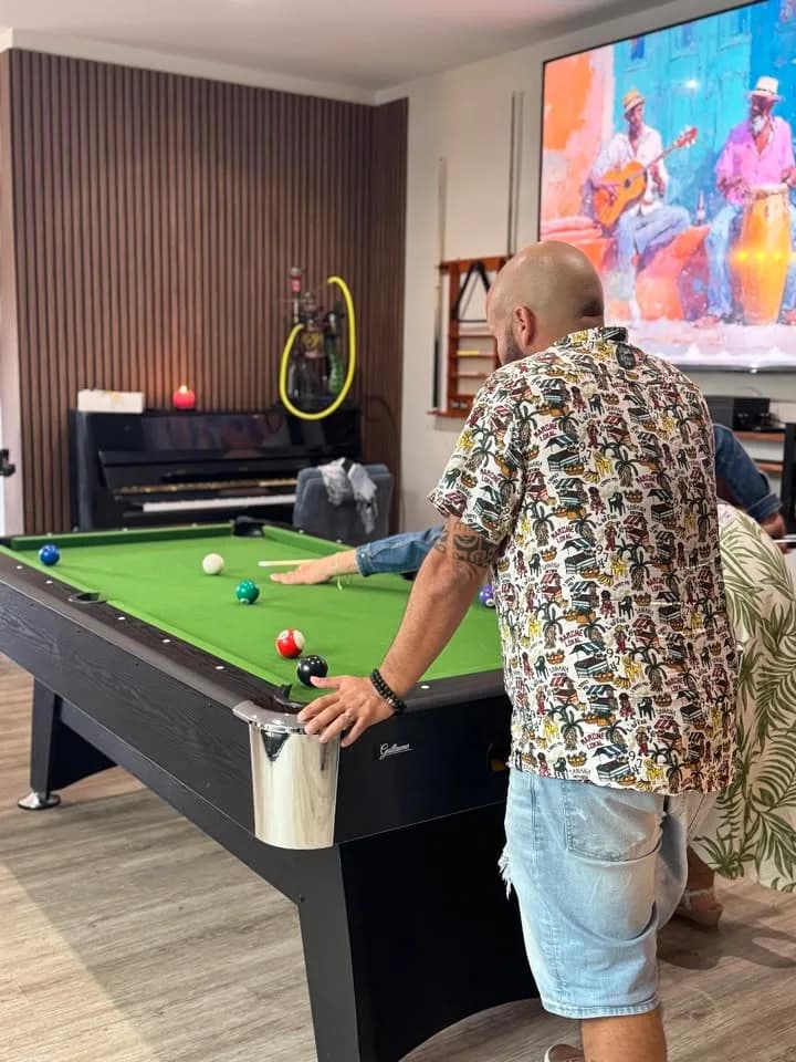Partie de billard pendant une soirée privatisée au Lieu de vie